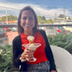 Meet your Posher, Carolina